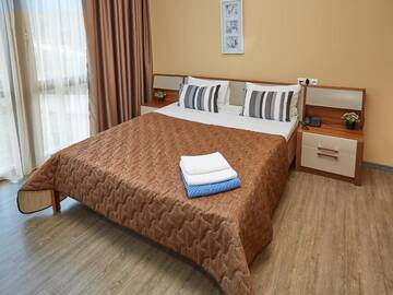 Улучшенные апартаменты с 1 спальней и видом на горы в Гостевом доме SKYPARK ApartHotel